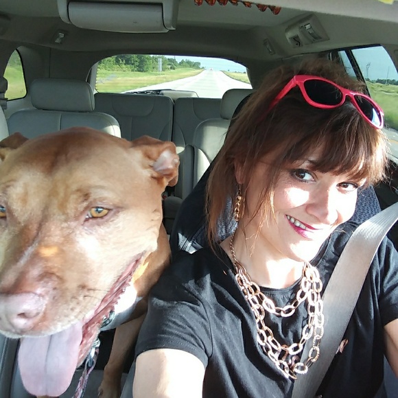 Meet your Posher, Stephanie - Picture 1 of 1